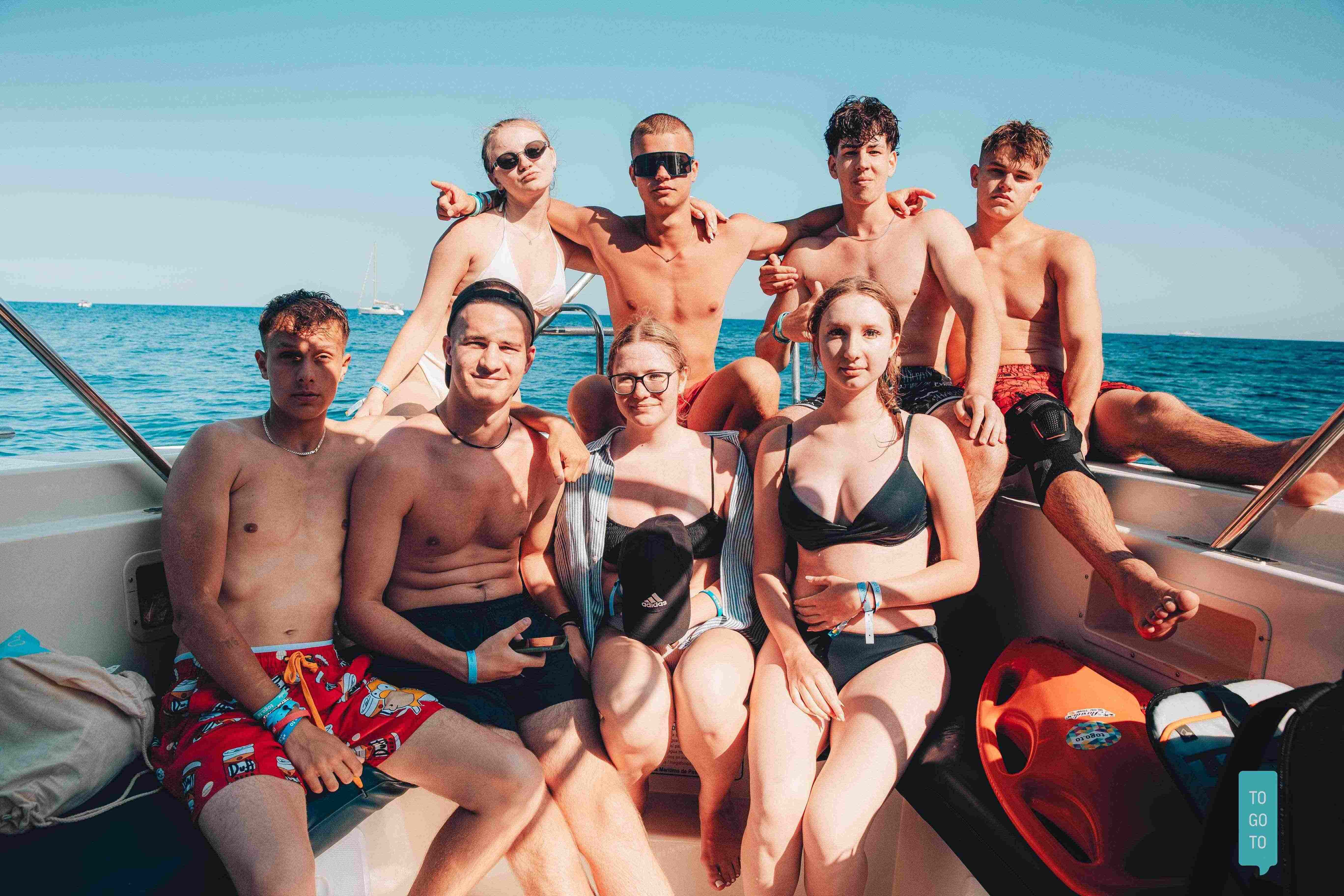 Fotografia reportażowa z obozu